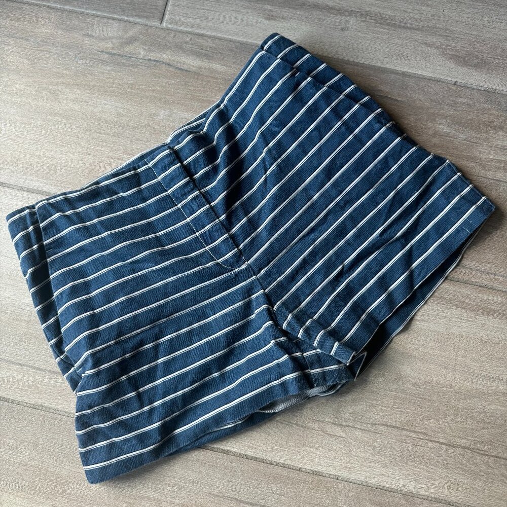 Loft Blue & White Striped Shorts with Pockets Size 6